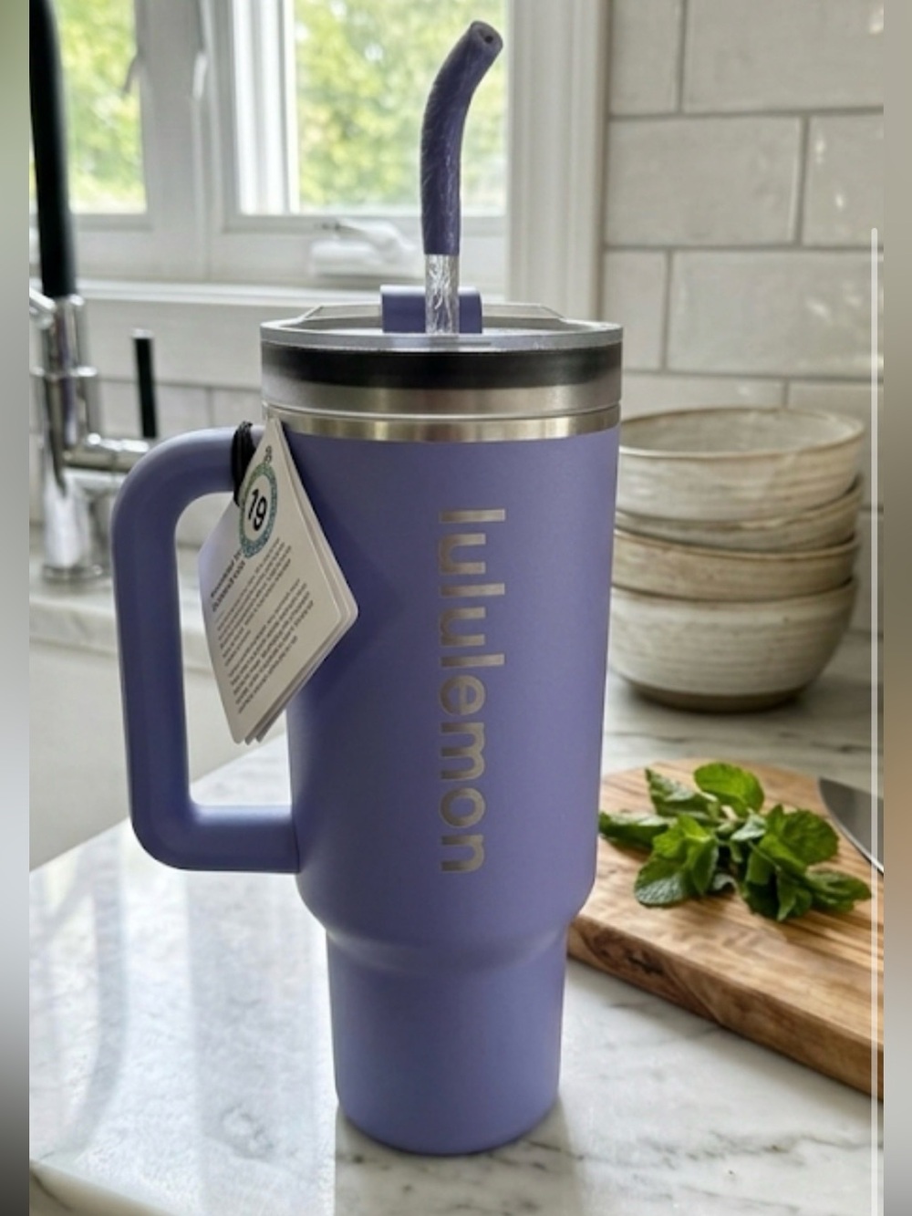 NWT 40 oz Lululemon Lavender Insulated Travel Mug with Handle